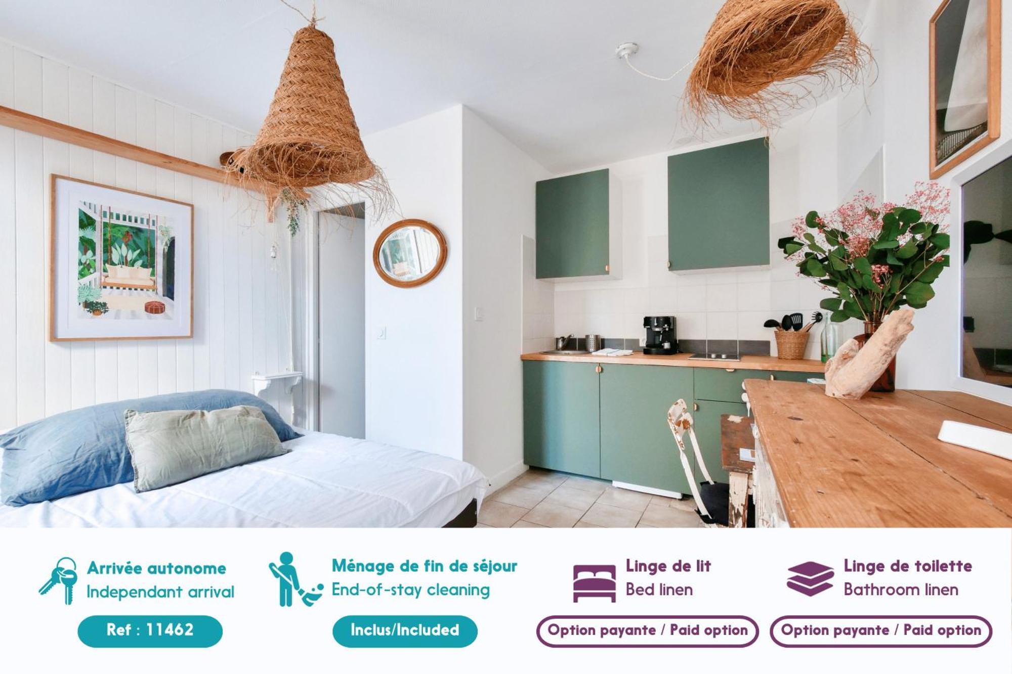 La Suite 24 - Studio Avec Terrasse A 100M Du Port De Saint-Martin-De-Re Bagian luar foto